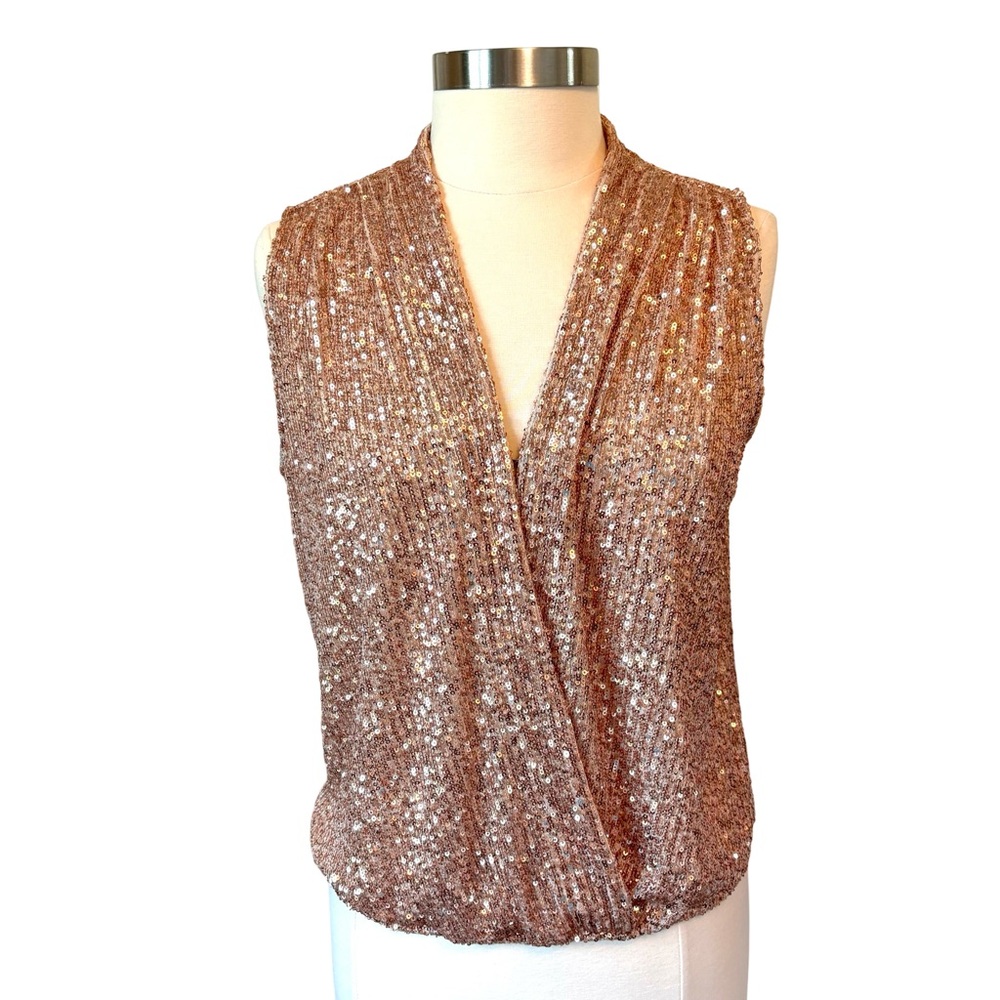 Heartloom Sequin Sleeveless Wrap Top Size Large EUC‎